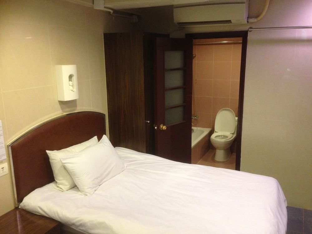 Kowloon Youth Village Tsim Sha Tsui 九龙青年公寓 Hongkong Eksteriør bilde